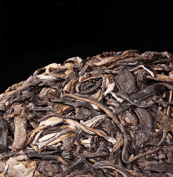 Шен пуер "Цинзци Бінча" 2024 року від Сінь Інь Хао, 357 грам