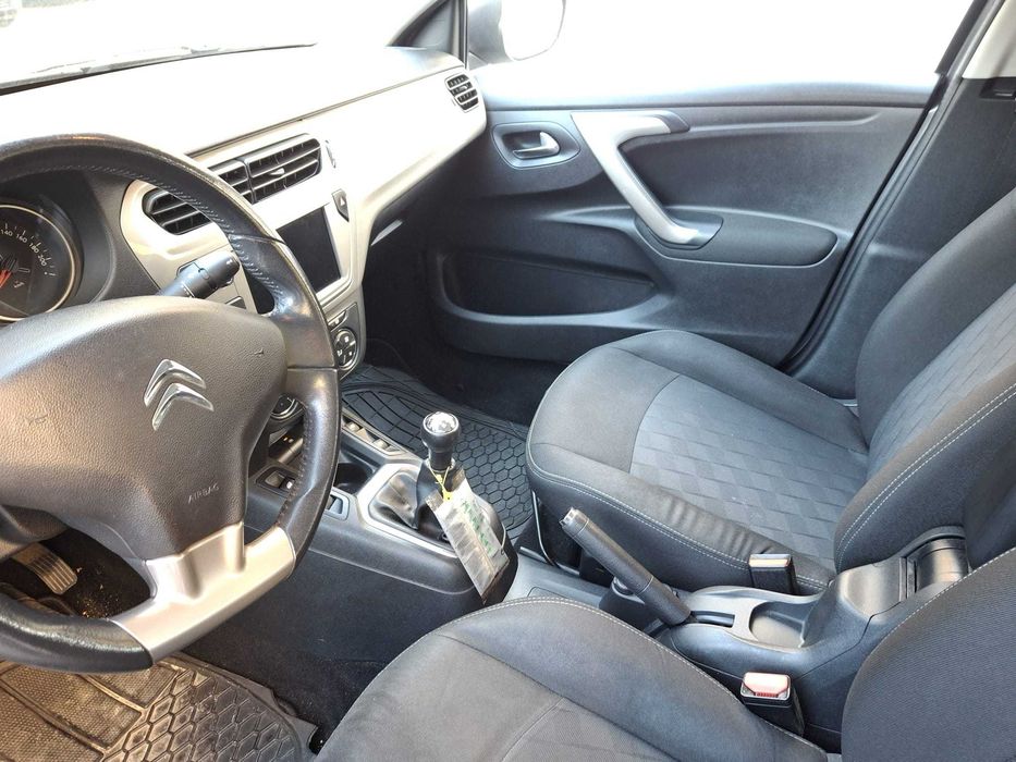 Citroen C-Elysée (Sempre assistido na marca,livro de revisões)