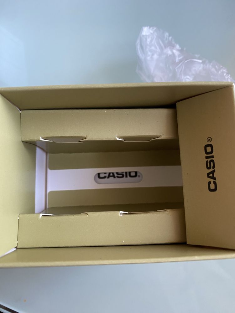 Наручний годинник CASIO LA680WA-1D оригінал