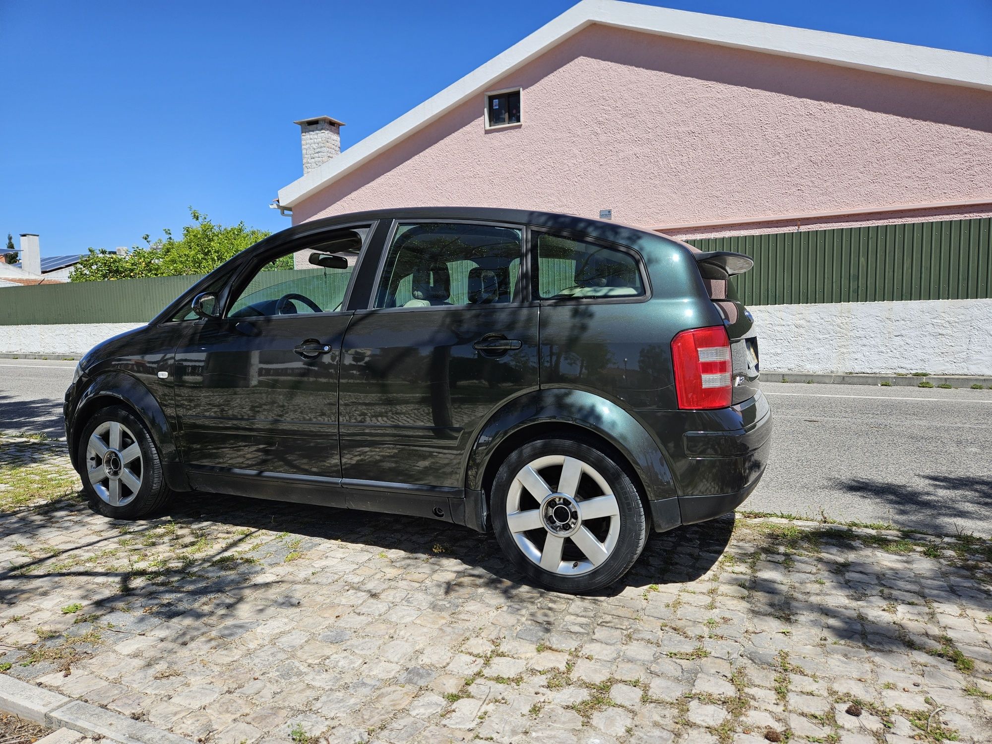 Audi A2 1.4 16v (nanais)