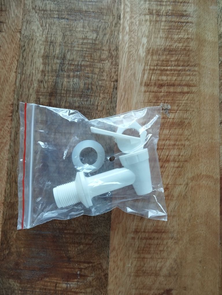 Kraniki do misy ceramicznej do wody