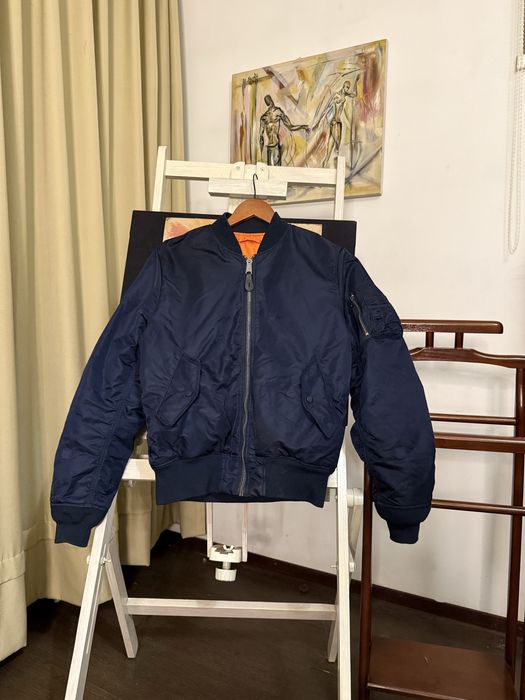 Двосторонній бомбер Alpha Industries L