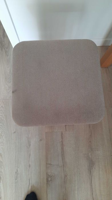 Sprzedam wygodny taboret