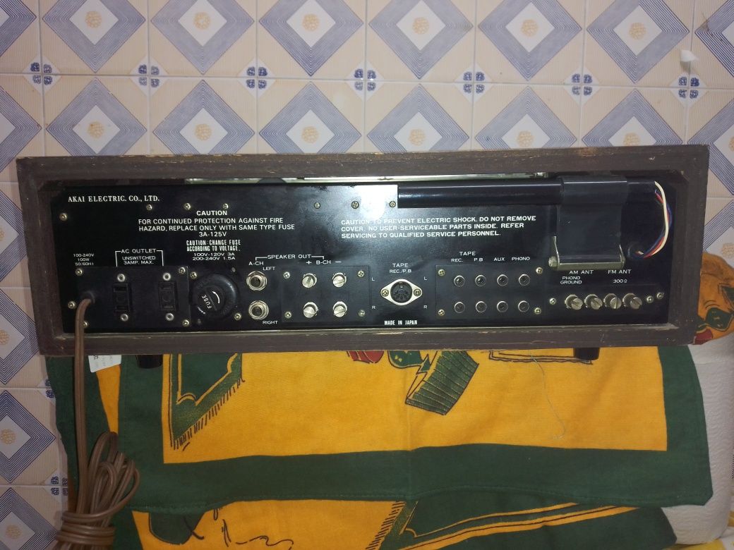 Amplificador vintage AKAI