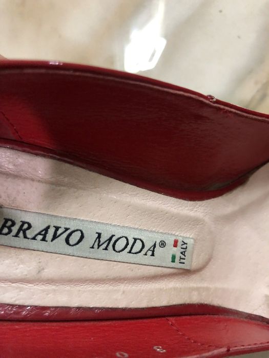 Туфлі жіночі червоного кольору