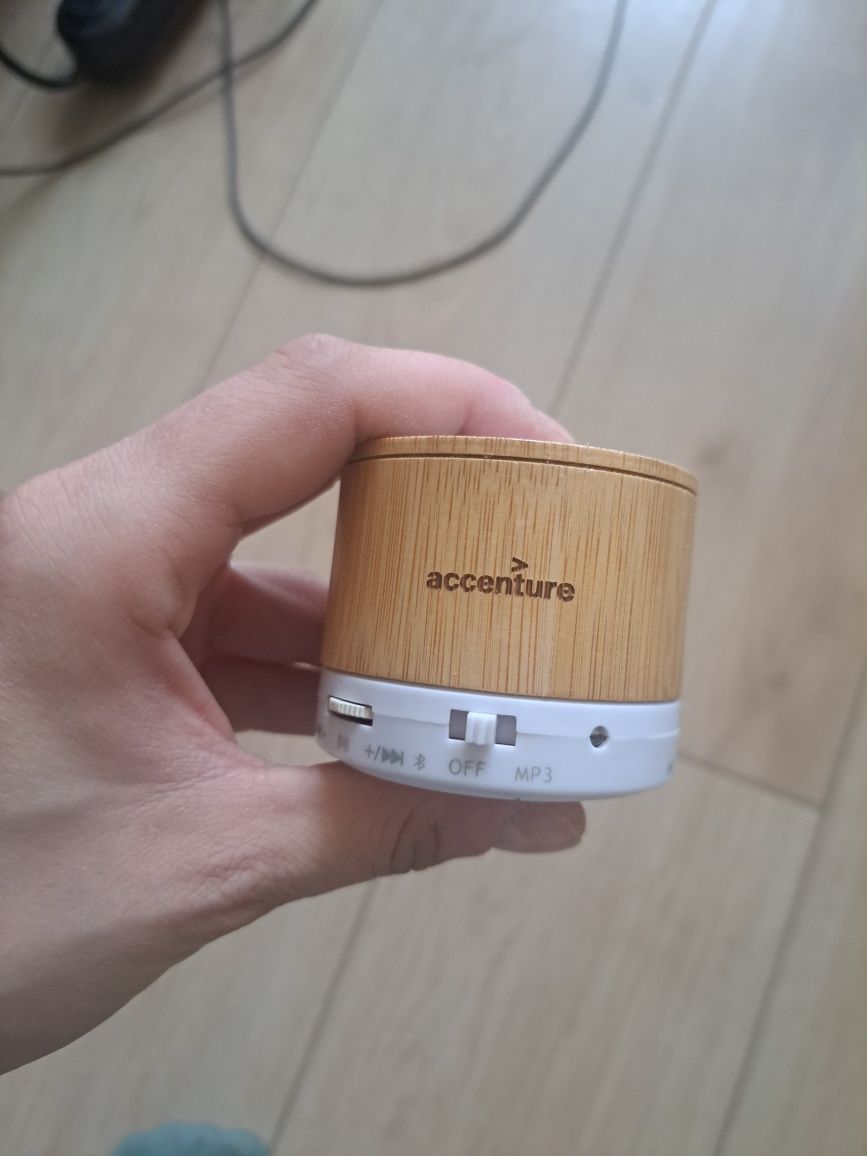 Głośnik bluetooth Accenture z bambusa