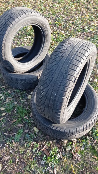 Резина nokian 215/60/16