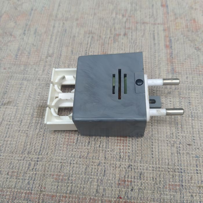 Адаптеры питания,  зарядные устройства, кабели.  Оригинал