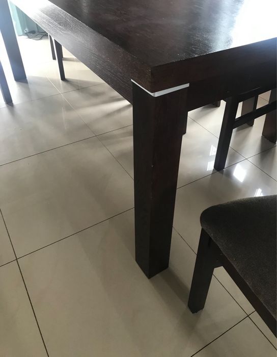 Stół plus 8 krzeseł