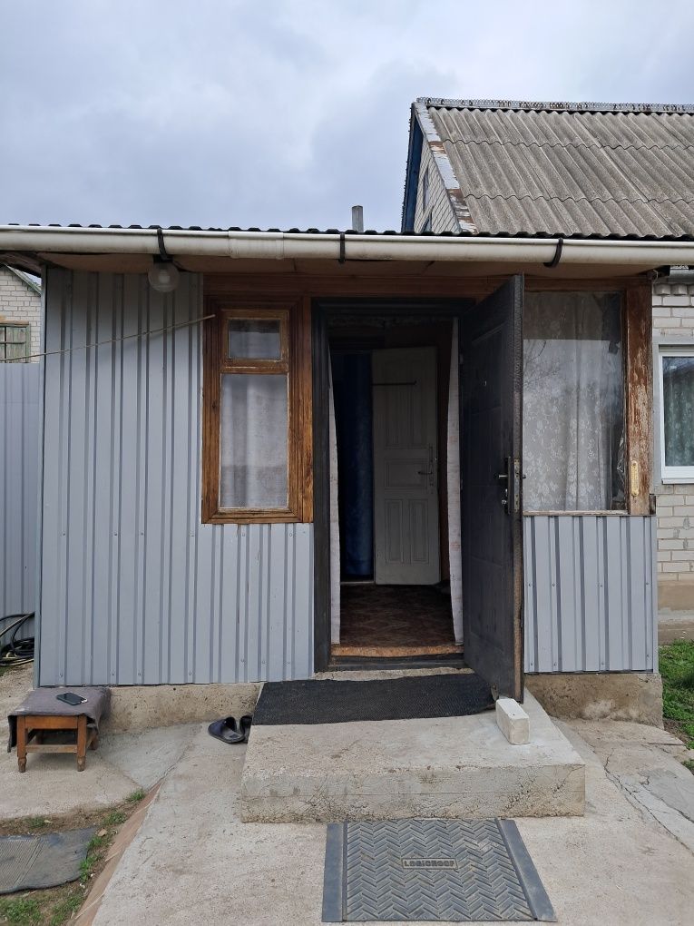 Продам дом в городе Новомосковск со своим берегом реки Самара.