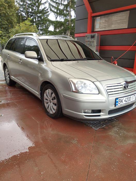 Продам Тойоту Авенсіс 2літра дизель