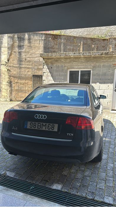 Audi A4 impecável