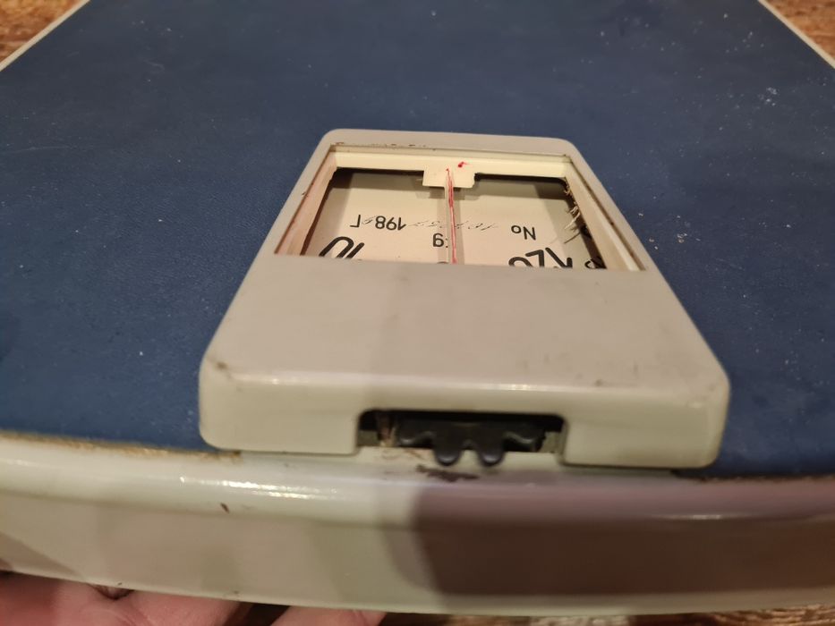 Напольные весы механика СССР 1989г. Металлические до 130кг.