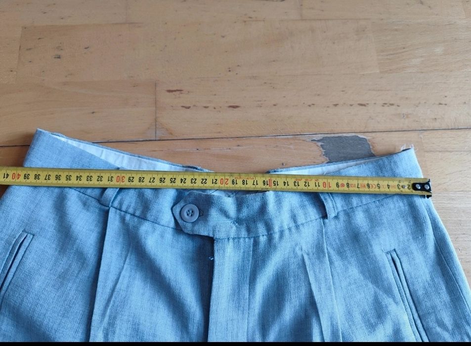 Wełniane spodnie garniturowe r.M