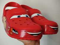 Crocs Zygzak McQueen - Klapki - Chodaki - Ogrodniczki Auta Pixar 41-42
