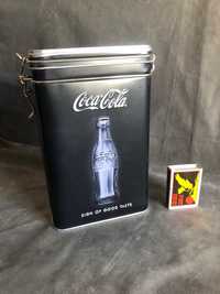 Металева Коробка с фиксатором Coca-Cola - Sign Of Good Taste