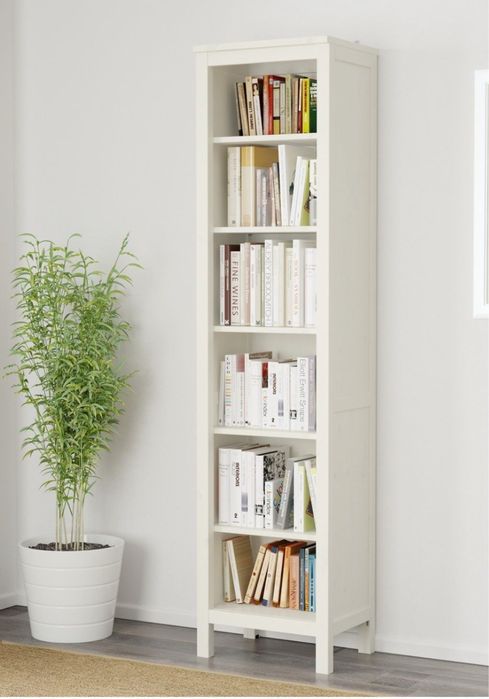 Hemnes Ikea witryna