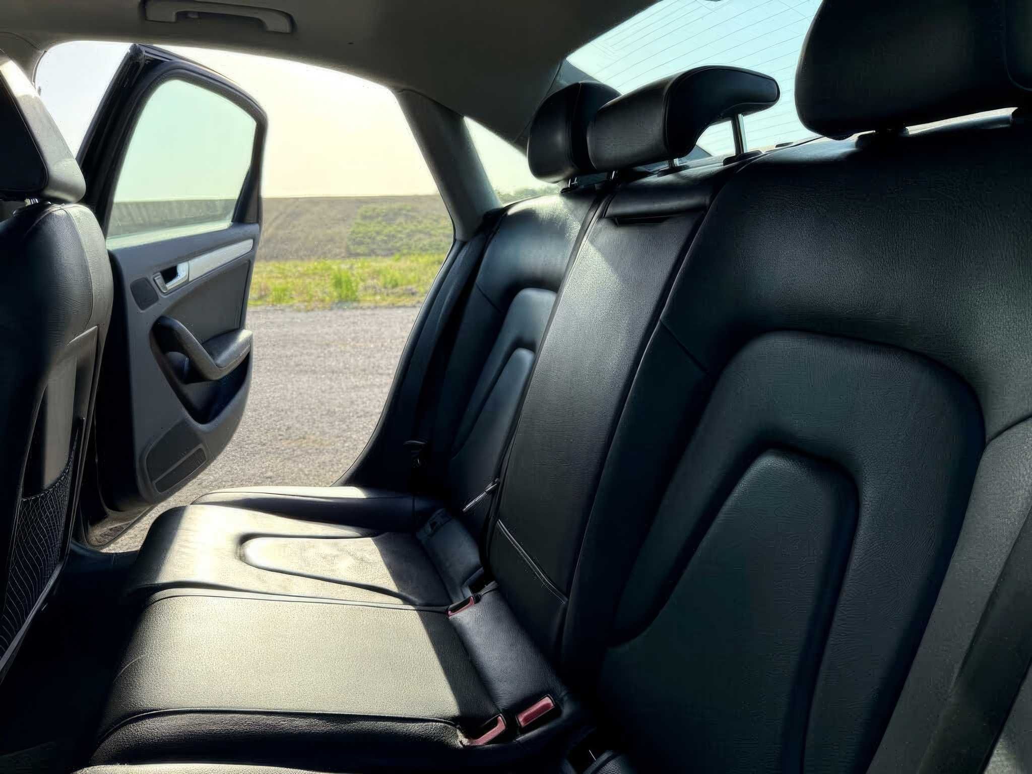 2016 Audi A4 2.0T quattro Premium