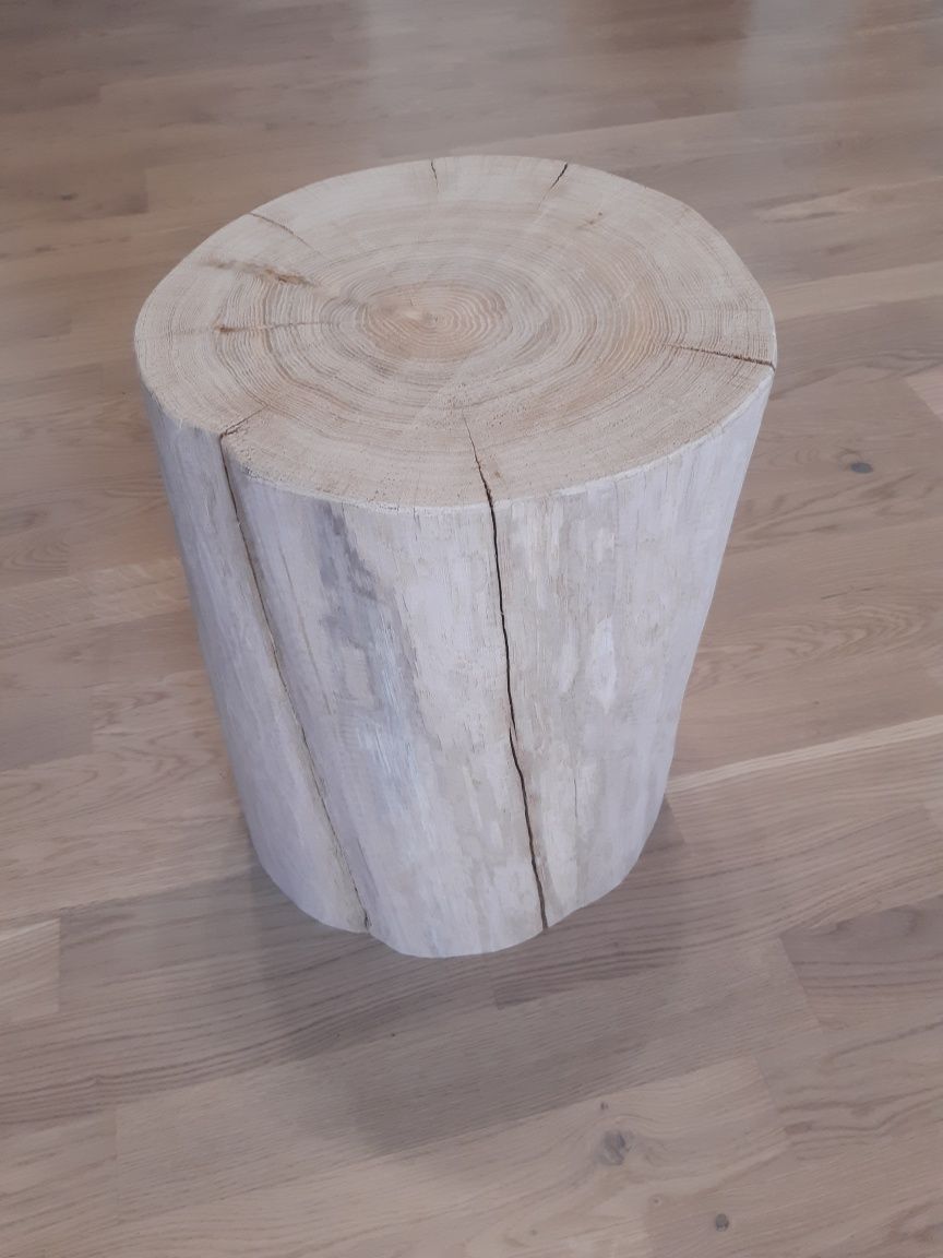 Dębowe pieńki rustykalne