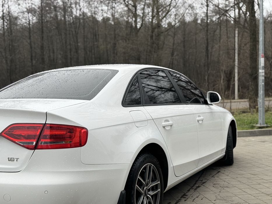 Продам Ауди А 4 Б8