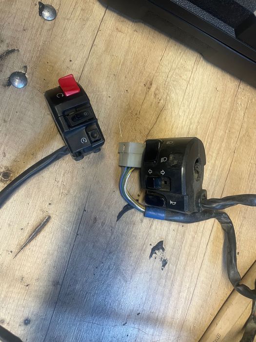 ktm 690 sm dziobak przelaczniki swiatel zaplonu