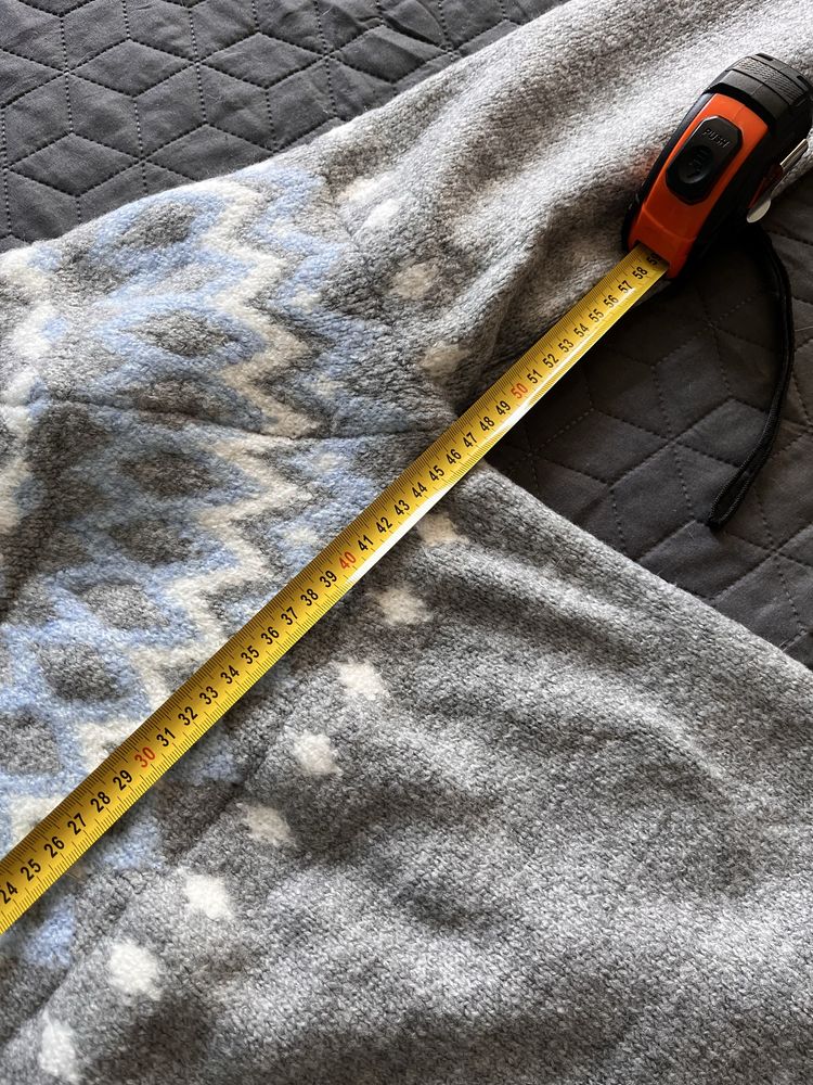 Sweter zimowy szary