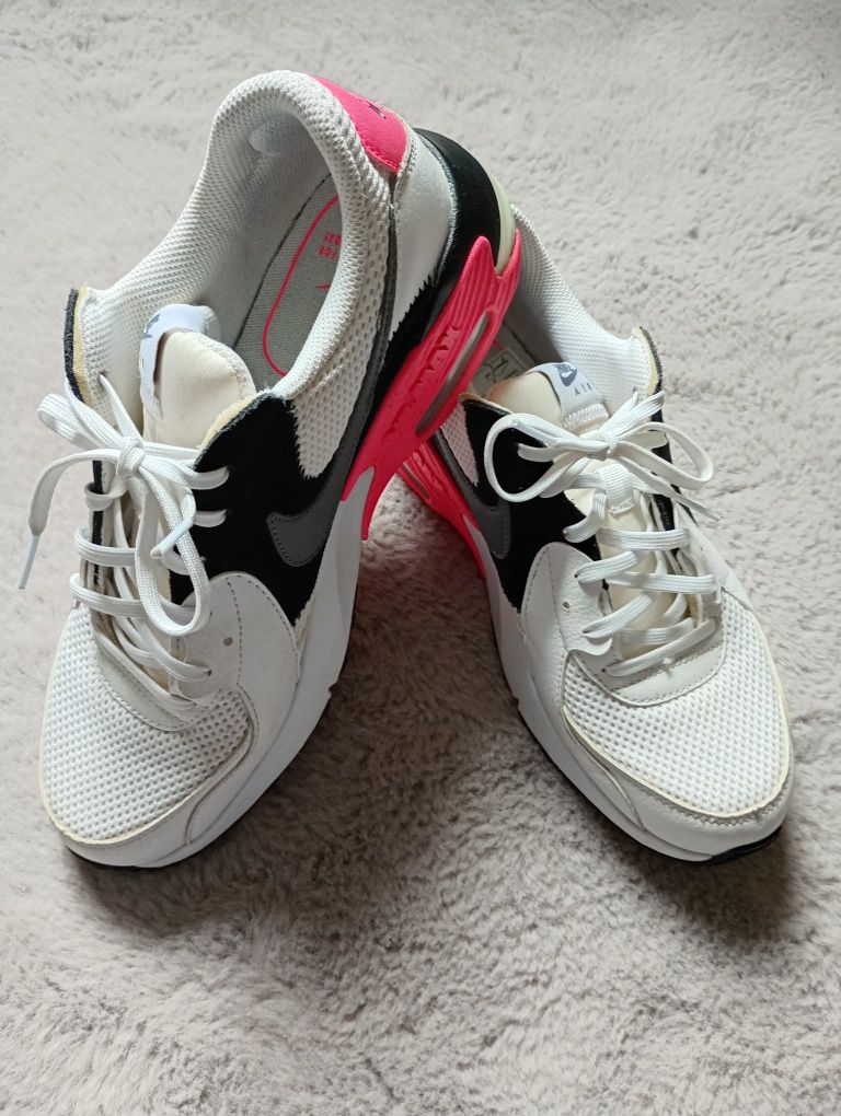 Nike Air Max Excee r.40,5