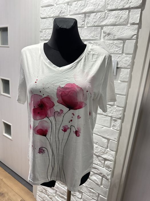 Bluzka biała z kwiatkiem krótki rękaw