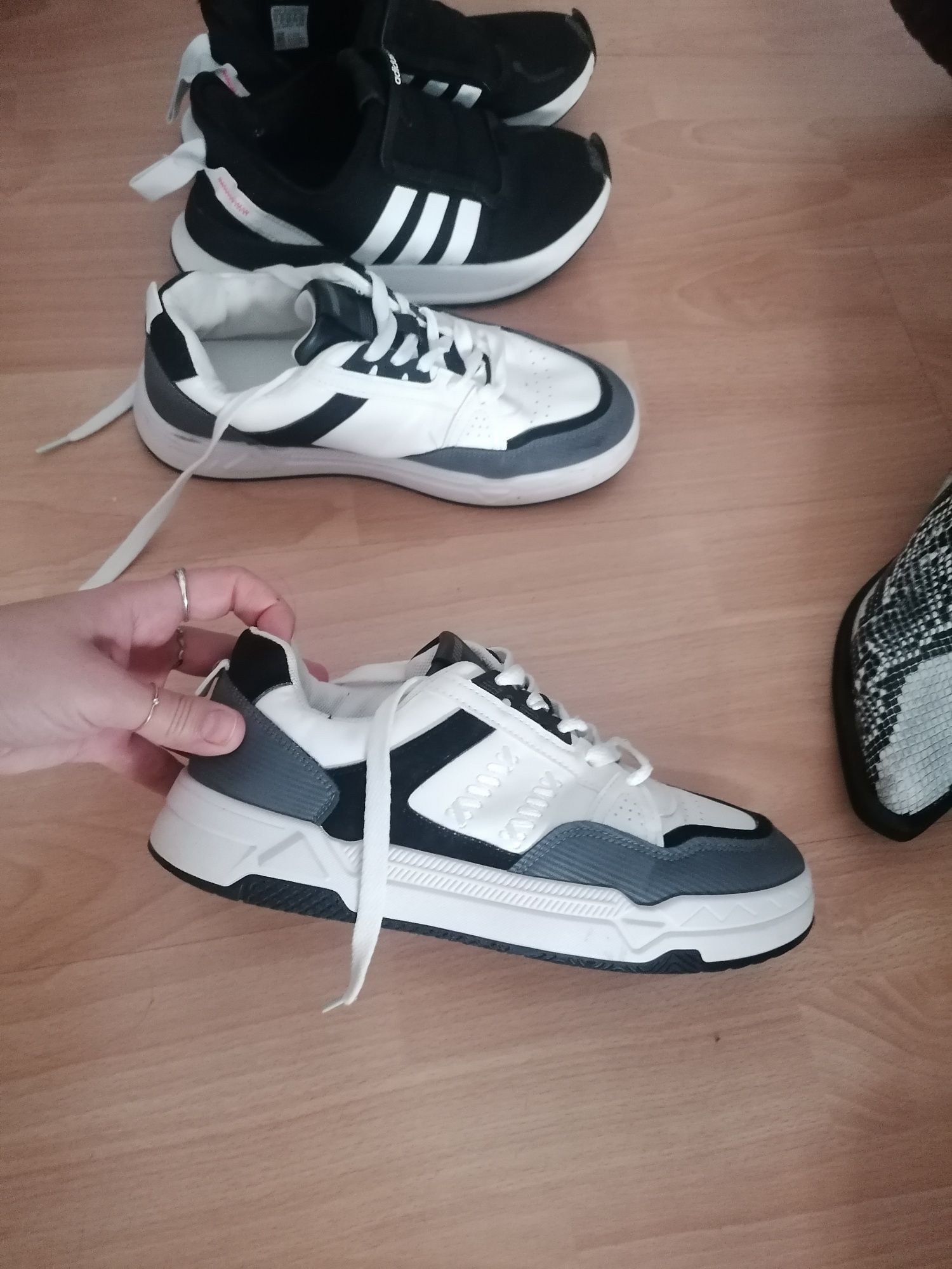 Białe buty damskie sneakersy 40 stan idealny