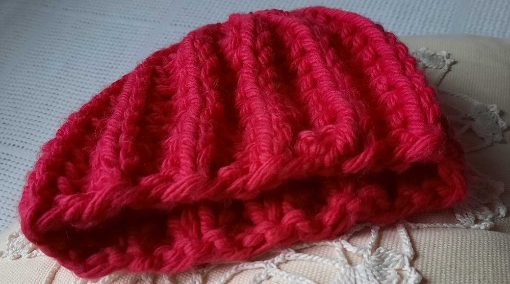 J.nowa cudna fuksja gruba ciepła czapka wełniana warkocze różowa XS S