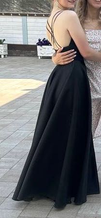 випускна сукня чорного кольору