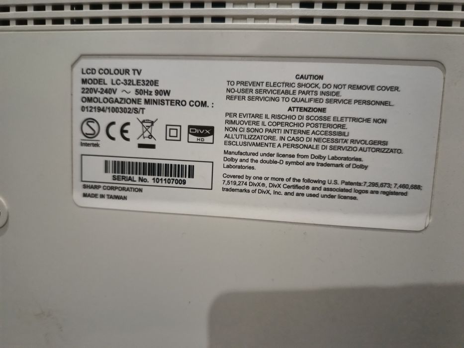 Sharp Lcd colour tv. Model LC-32LE320E.