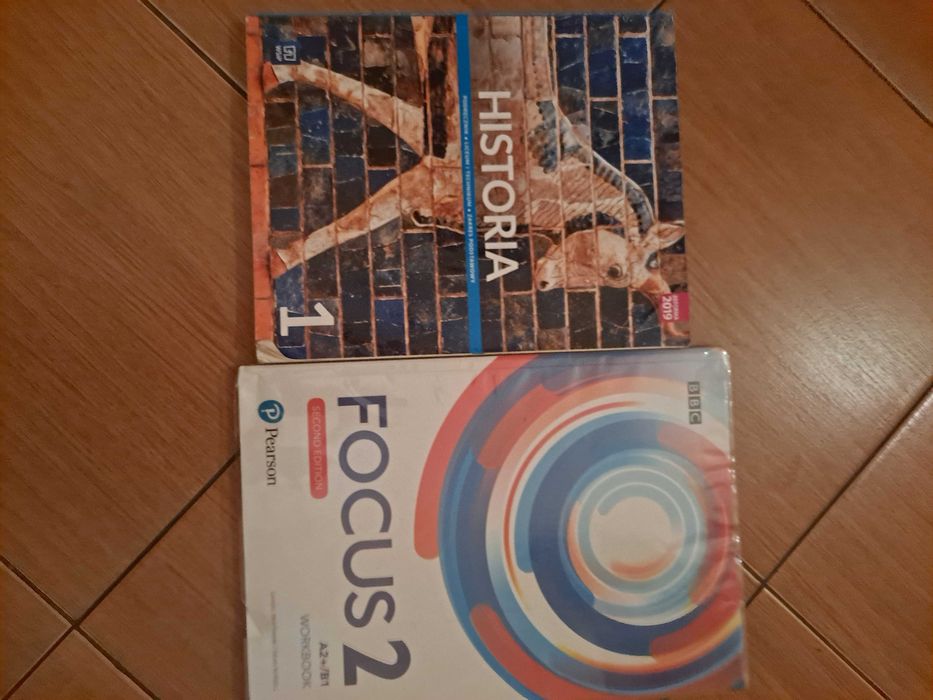 Sprzedam podeczniki klasa 3 liceum/technikum