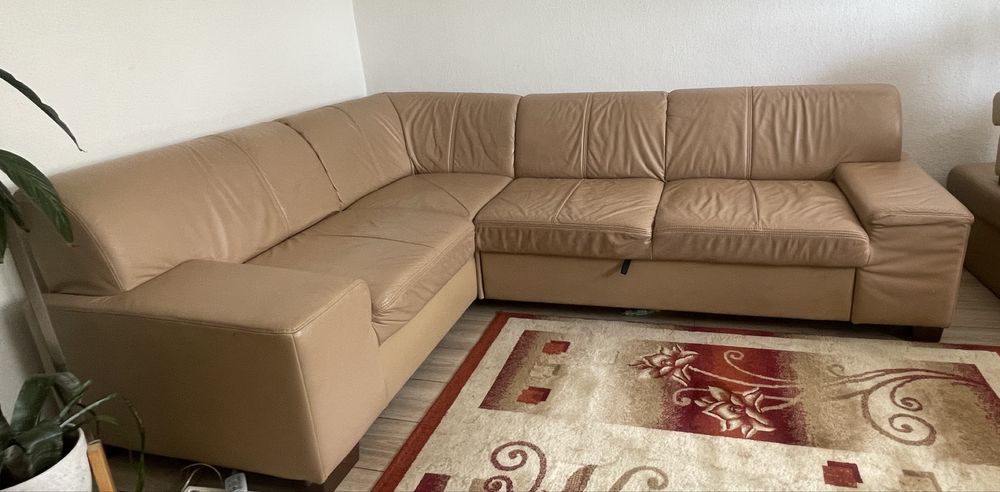 Skórzany  naroznik z funkcja spania