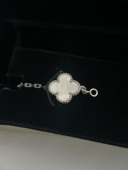 Pulseira Nova - van cleef  allhambra 5 motifs