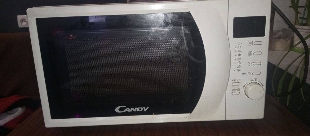 Продам микроволновку Candy