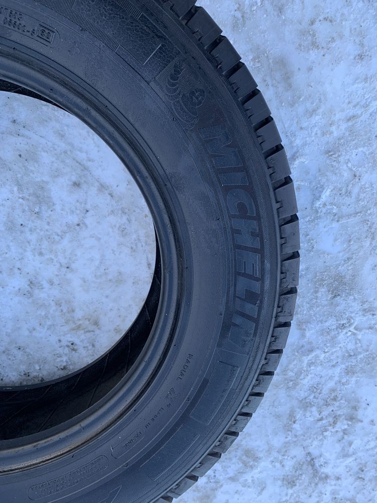 Шини 215/70 R15C Michelin Agilis 8мм 215 70 15С