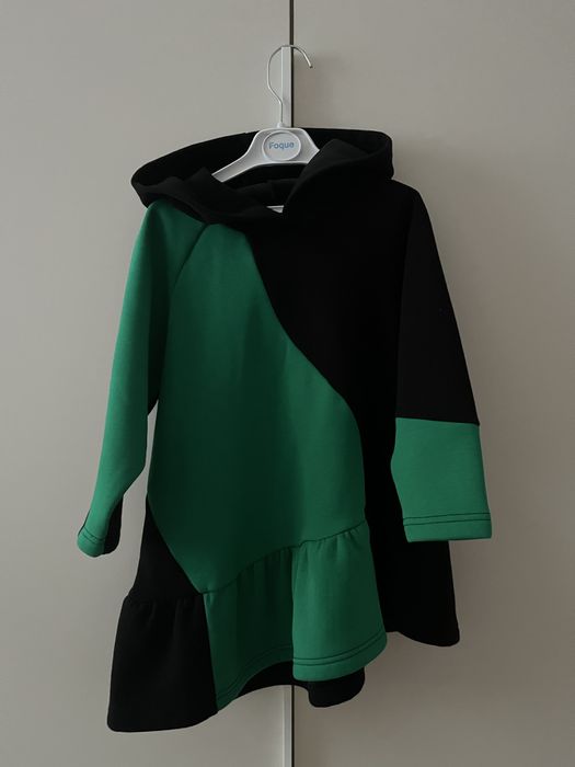 Тепла сукня на дівчинку