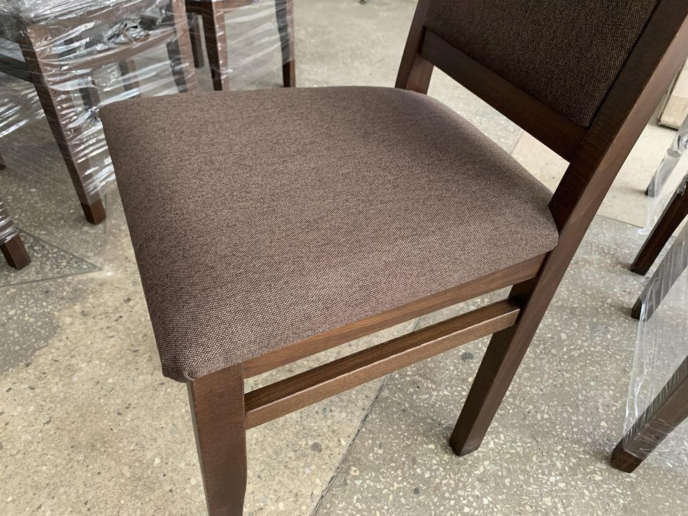 Деревʼяний стілець крісло табуретка у вітальню кухню кресло опт меблі