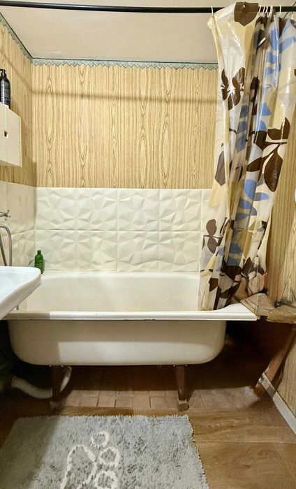 Продаж 2-кімнатної квартири Сихів