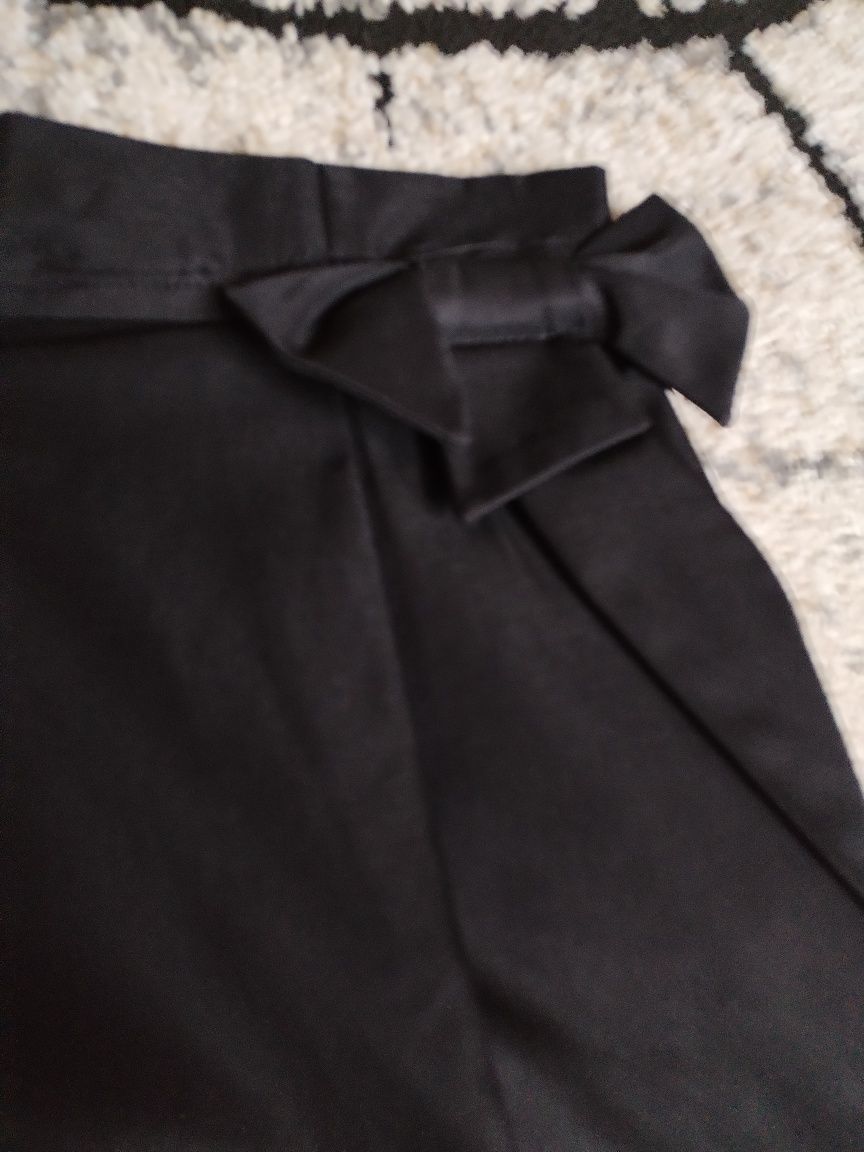 Czarna spódnica, rozmiar 36
