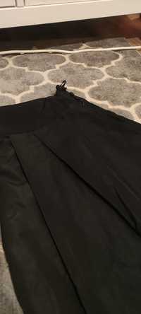 Elegancka spódnica rozkloszowana
