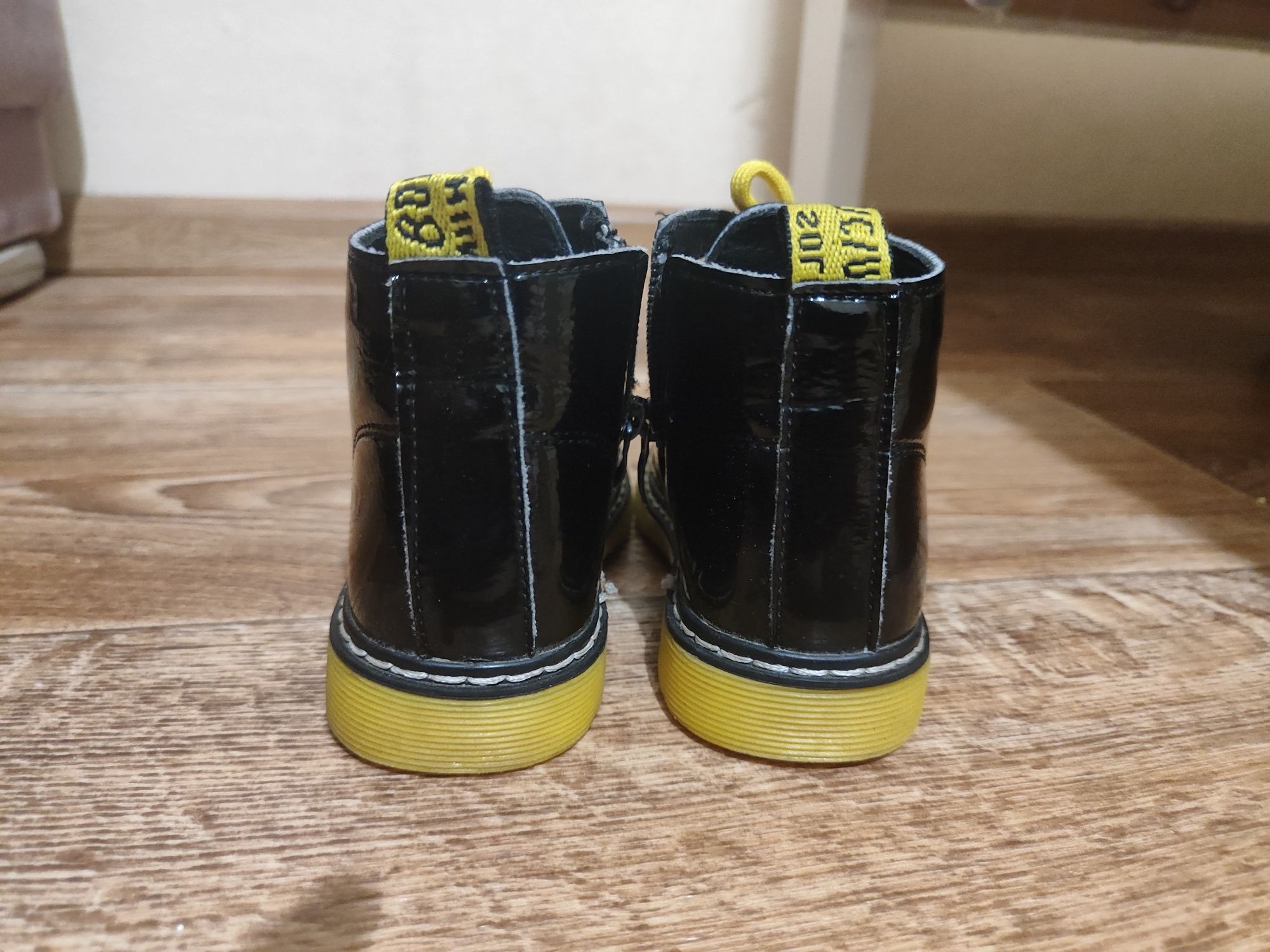 Демісезонні дитячі черевики ботинки сапожки