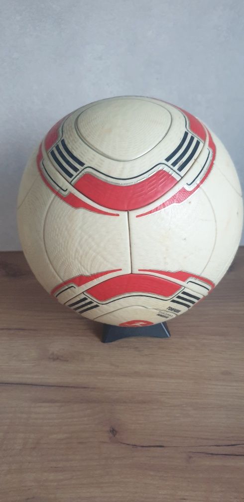 Piłka meczowa torfabrik jabulani 2010/2011 omb matchball