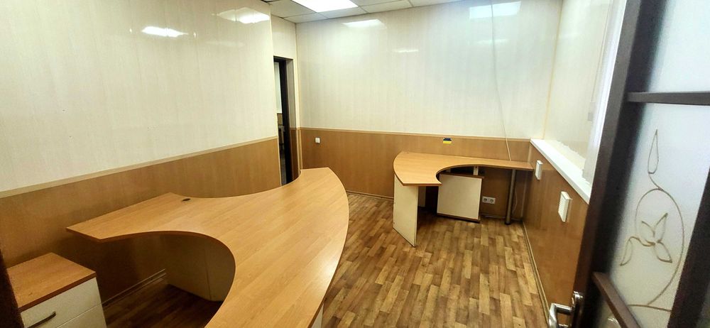 Продаж приміщення, БЕЗПЕЧНЕ місце, вул. Незалежної України, буд. 40-А.