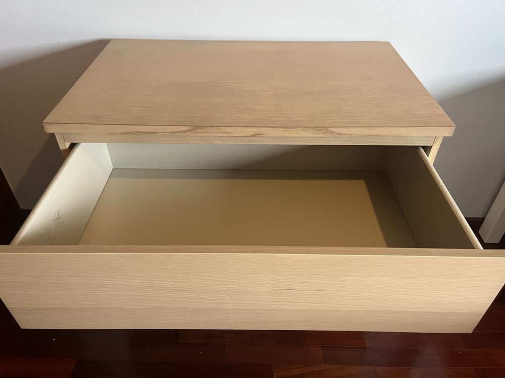 Comoda Ikea Malm de Carvalho
