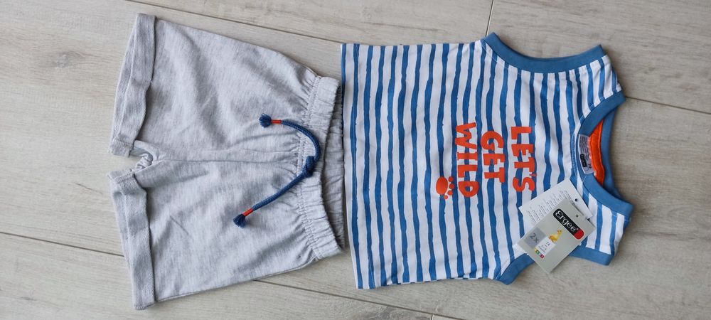 Nowy komplet chłopięcy 74/80/dla chłopca/koszulka/spodnie/spodenki