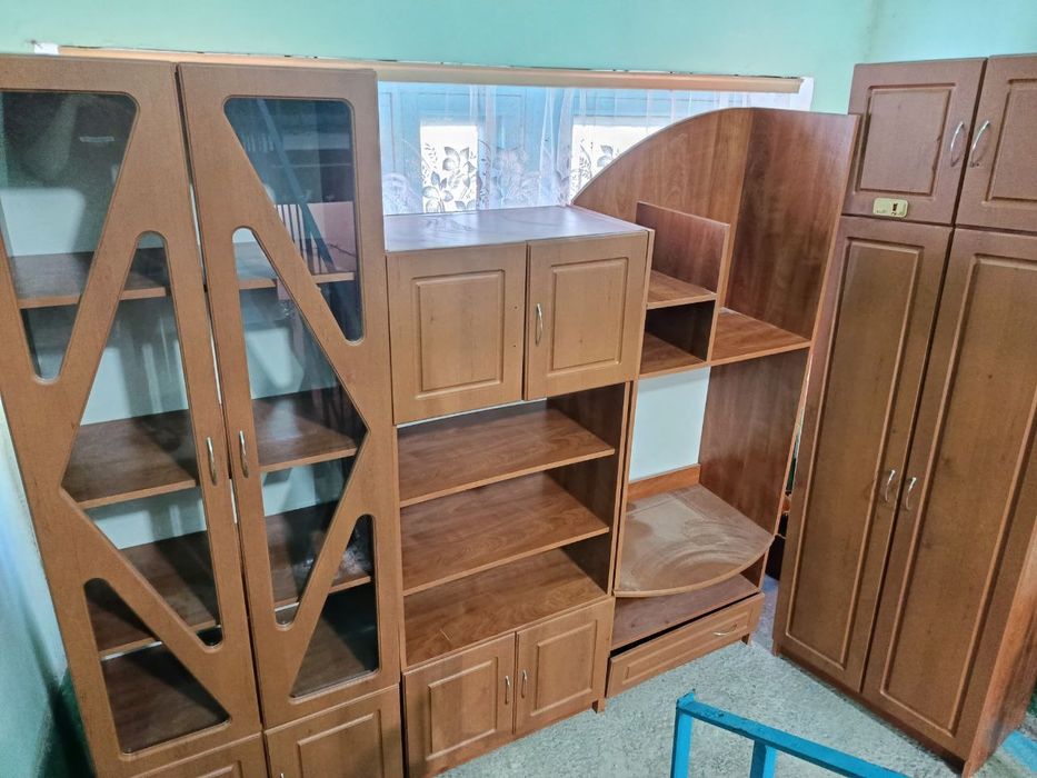 Стєнка + комод в хорошому стані