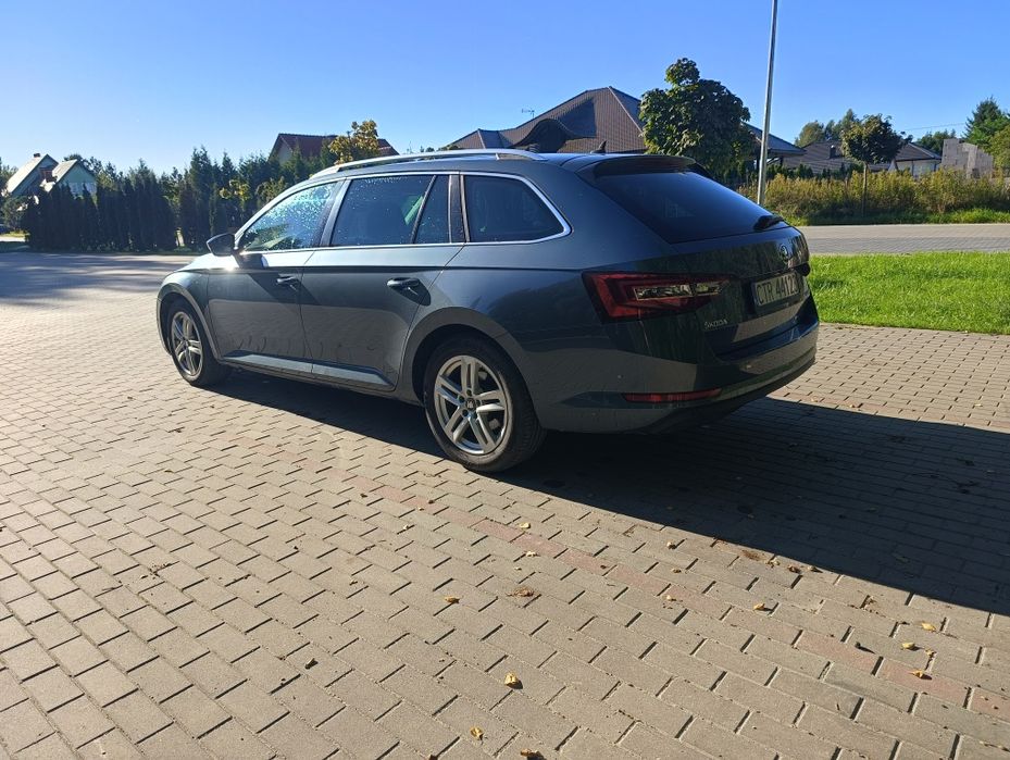 Skoda Superb ver. Style kombi