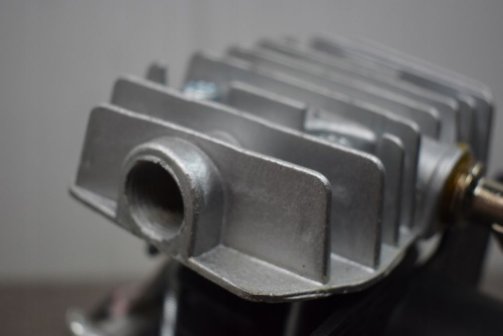 Silnik z kompresorem sprężarka pompa 1800W